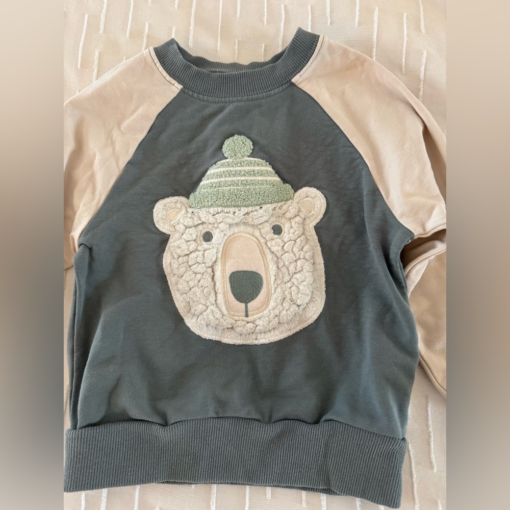 Little Sleepies Polar Bear Appliqué Sweatshirt in Gray and Beige